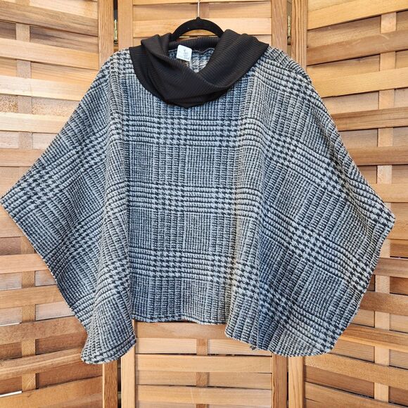 Poncho Cap Sweater Houndstooth Soft Turtleneck Women M Black Gray Wool Blend - Picture 2 of 7